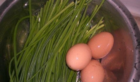 拌韭菜馅，料子无需放太多！这3样就足够，鲜香嫩滑还不出水