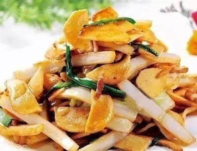 这是一道一年四季都会吃的家常菜,做法简单营养美味,谁都爱吃!