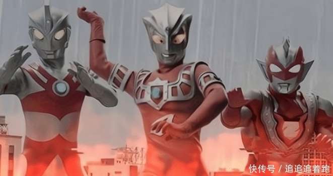 新生代能借助前辈的力量,后期泽塔还借艾斯的力量,瞧不起爱迪?