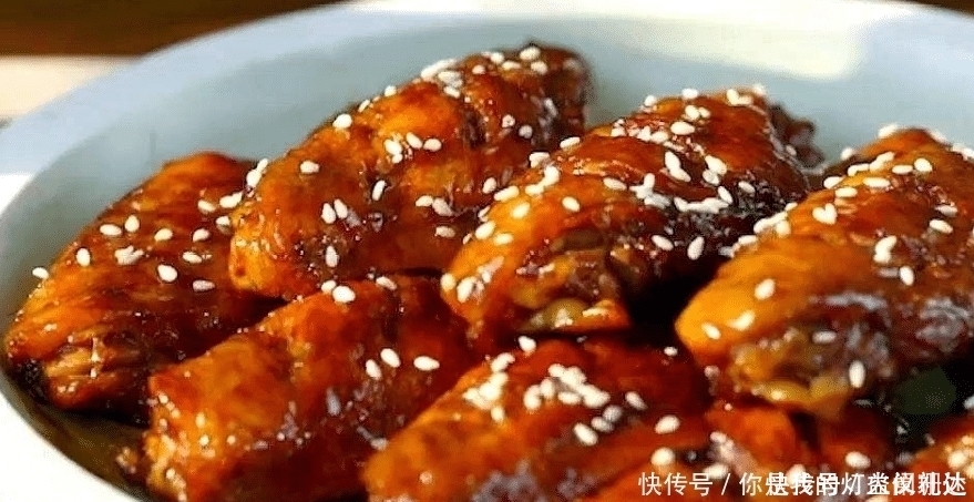 别光知道做可乐鸡翅，这四款简单又好吃的鸡翅做法，专治各种没食欲