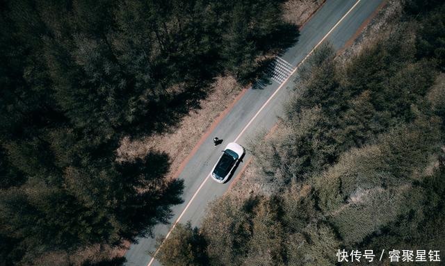 旅行路|自驾草原第一天路，越野让旅行不再将就