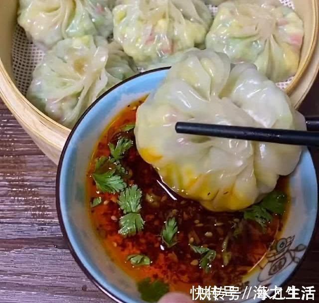 包子|剩的饺子皮不要扔，做成包子，一擀一包真省事，皮薄馅大真好吃