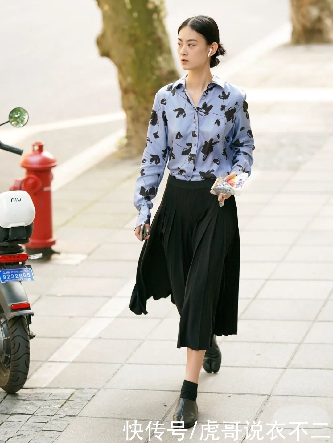 长裤|看了上海姑娘的街拍，终于明白黑色才是夏季“C位担当”，好时髦