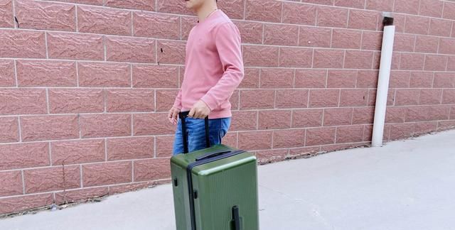 拉杆|锦囊行李箱有多能装？我想要的统统带走