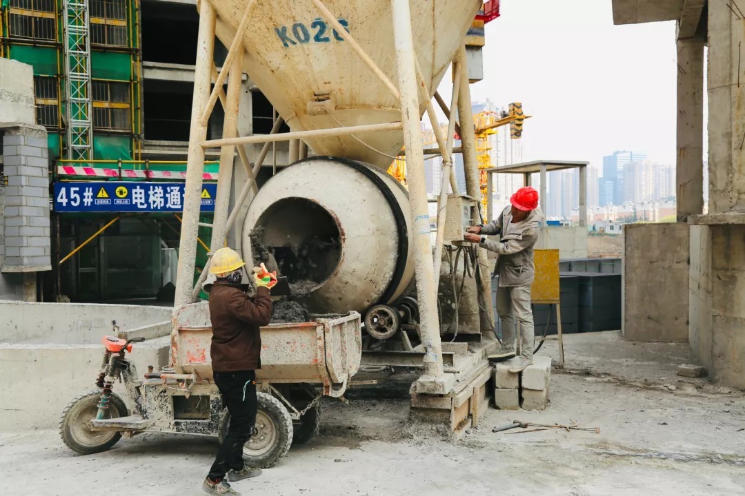 云报集团|昆明恒大云报华府正式复工!