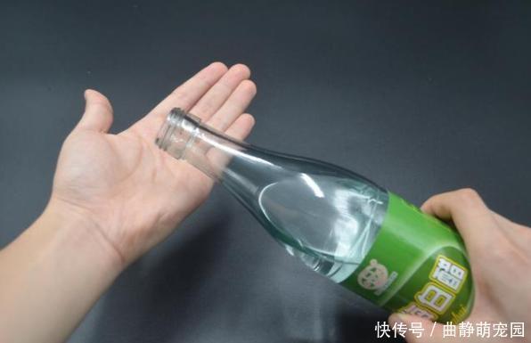 油污|白醋倒在手心搓一搓，真的厉害了，解决了很多人的困扰