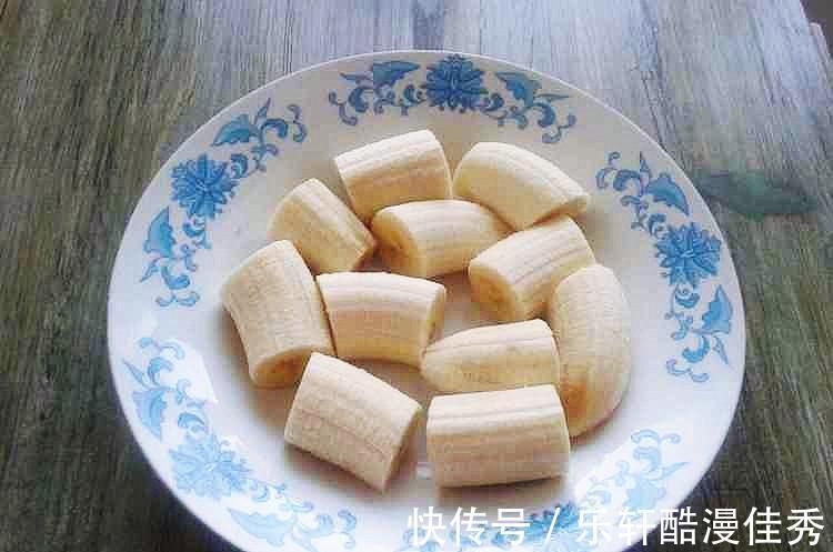 鸡蛋液|拔丝香蕉零失败的做法,拉丝可见,外酥里嫩,小朋友都抢着吃