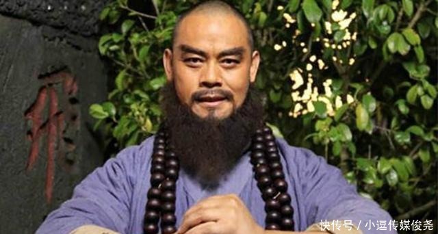 林冲和鲁智深结拜得快,裂痕来得也快,全因林冲上梁山前干的蠢事