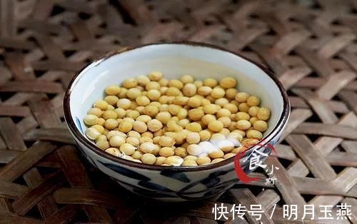 自制豆腐脑，几乎无失败，冬季早上喝一碗热乎乎的豆腐脑，太舒服