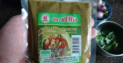  泰式绿咖喱|炖鸡时，直接下锅炖就不对，教你一招，鸡肉鲜嫩入味，营养不流失