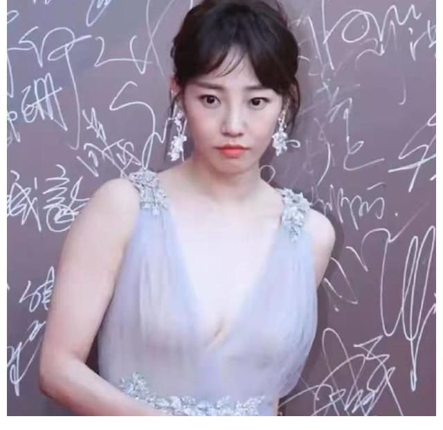 身材|白百合体重狂飙难控制！健身房苦练表情痛苦，体重超标麒麟臂抢镜