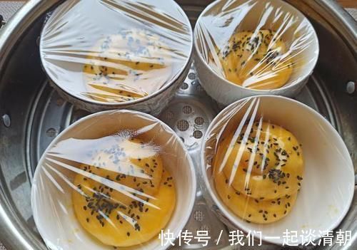 烤箱|教你做独家懒人面包，1碗面粉3个鸡蛋，不用烤箱，蓬松柔软又香甜