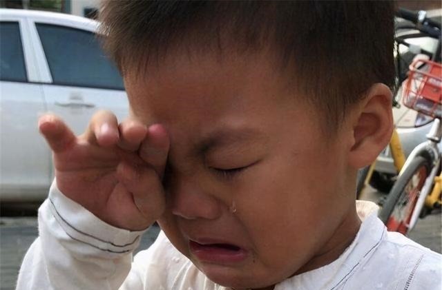 接娃|这种妈妈接娃放学,影响自己形象不说还很伤孩子的自尊,愿你不是