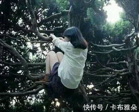 |搞笑图片幽默段子笑话:小小年纪就知道讨女孩子开心,可以的哦