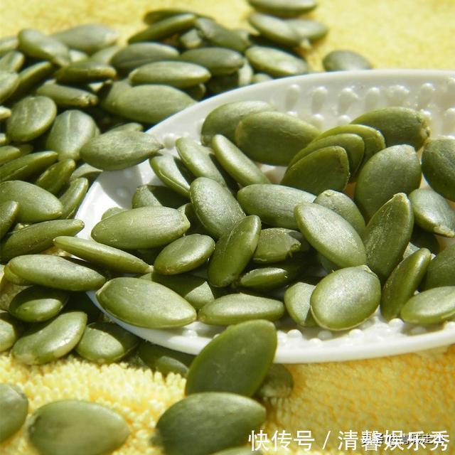 金耳|建议中老年人:别舍不得花钱!多吃下面这些食物,营养美味气色好