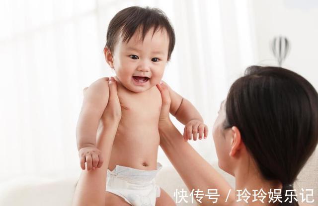 尺码|6个月宝宝哭闹不停,一查尿路感染,你还敢这样换尿不湿吗?