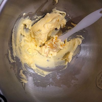 蛋黄水|流心奶黄月饼