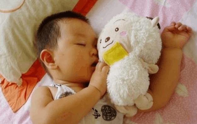 睡眠质量|到了“猛长期”,孩子身体会发出3个信号,抓住了能多长2到6厘米