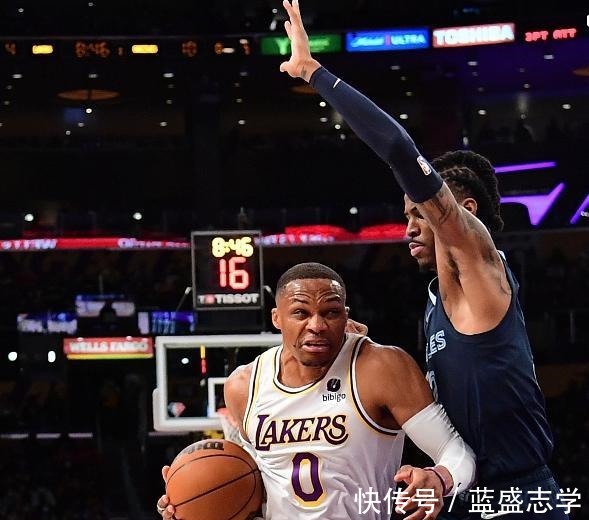 湖人|下一个卡鲁索湖人23岁小将无比适配詹皇，进入轮换已成定局！