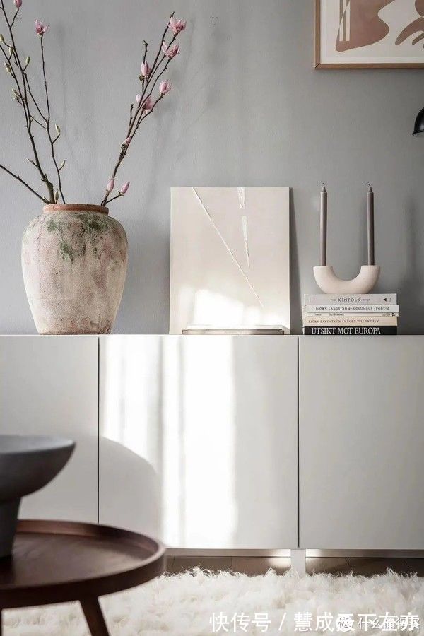 书房|她家64㎡,全屋装修简单素雅,光一个客厅就把人迷住了,真好看