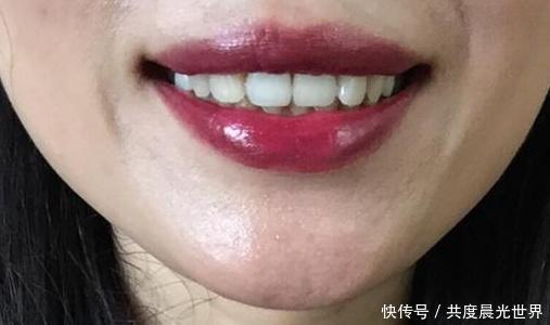 颜色|四种热门口红颜色遭嫌弃,直男看见觉得“尴尬”,你们涂了几种呢