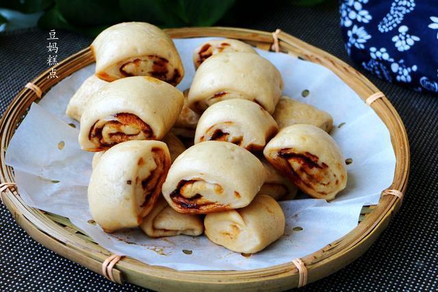 补血|休息时蒸锅红糖馒头，热一热，当早餐太棒了！补气又补血