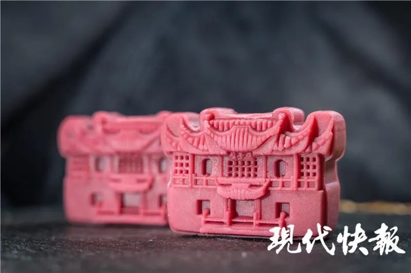 月饼|把景点“吃掉”!这群大学生设计出文创雪糕、月饼