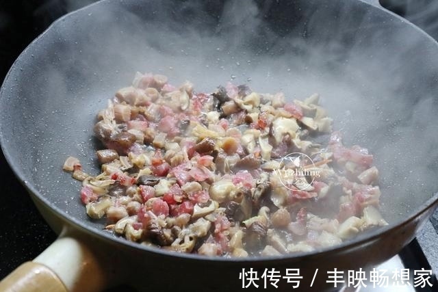 大米这么做太好吃了，老公儿子天天馋，一周吃掉1大袋米