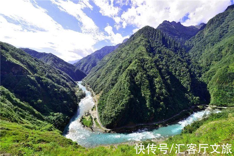 丙察察|桃花盛开，江水如蓝，每年春季丙察察迎来一年中最美的时光