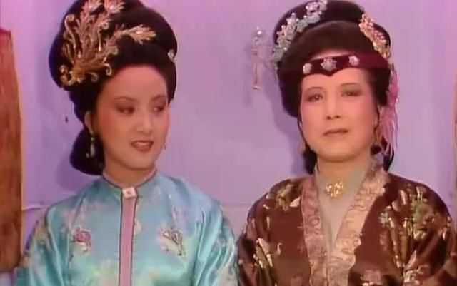 贾赦|贾赦要纳鸳鸯为妾，王熙凤为什么告诉平儿出去躲躲