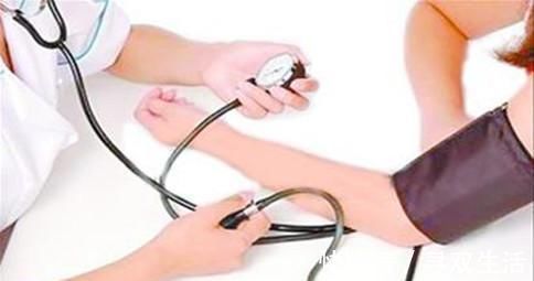 眩晕|颈部拉筋法,加8穴位按压法,打通全身经络,颈椎病肩周炎都管用