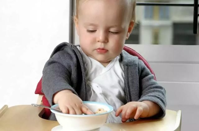 块状|鼓励宝宝吃手指食物 好处不止这一点