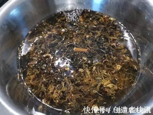 扣肉别再用油炸了，教你一种新做法，肉烂味香，连大厨都夸赞我
