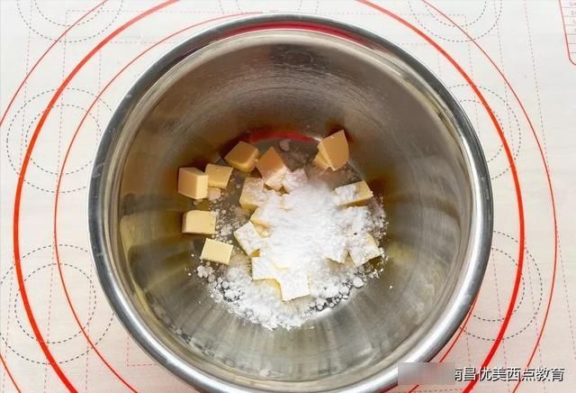 奶粉|一款超好吃的夹心饼干，清新柠檬乳酪酱加奶香十足曲奇饼干