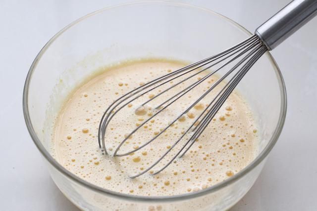 自制奶黄馅料，健康美味无添加，轻松几步就能搞定，不用去外面买