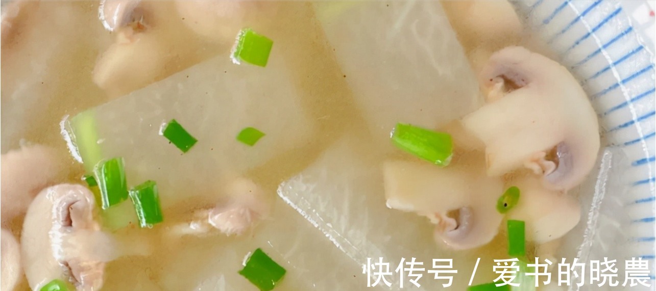 天冷了,喝鸡汤鱼汤不如喝它,顺应时令,营养极高,不懂吃可惜了!