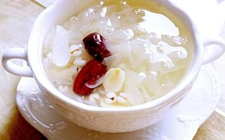 美容觉|俗话说“睡个好觉，胜过吃药”，中医常吃百合，宁心安神又美颜