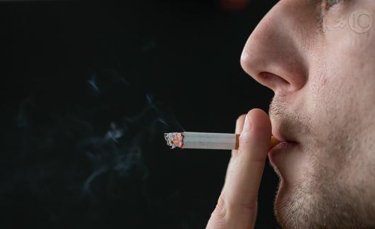 苏子油|血管不好，手先知，手上出现3个迹象，暗示血管已经很堵了