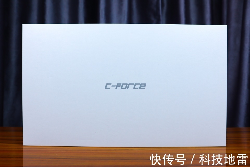 显示屏|极具便携，高清显示——CFORCE CF011X Pro3便携显示屏开箱上手