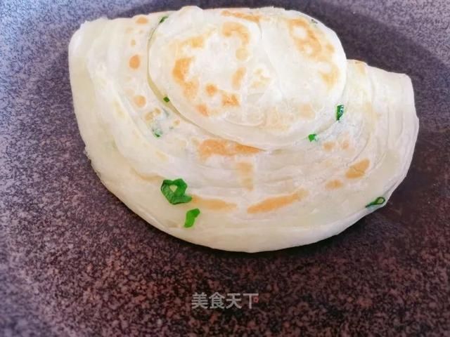 葱香小饼：不用就菜都能吃两张