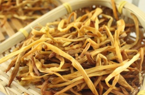 黄豆芽|一碗素汤,胜过骨头汤!活血降脂、补钙防癌,全家老少都能喝!