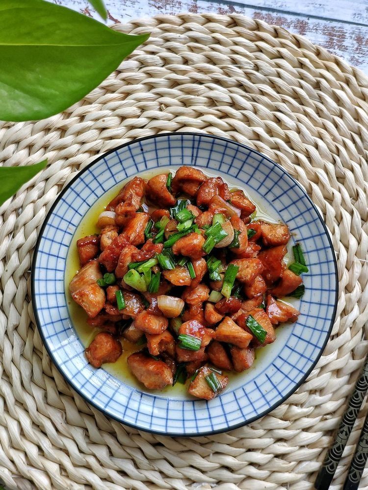 鸡胸肉这样做，嫩滑爽口还下饭，真开胃