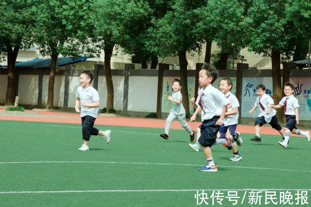 东门小学|青浦区东门小学 ┋ 体育，让每个孩子都绽放精彩