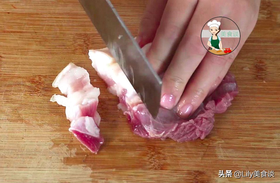 白菜炖粉条时,牢记好3个诀窍,鲜香又入味,每次炖一锅不够吃