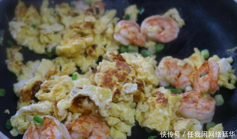 美味|天气转冷，别忘了吃秋天第一鲜，炒鸡蛋营养美味，增强抵抗力