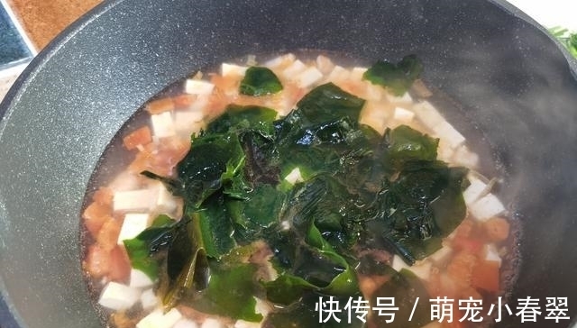 裙带菜|它是“碱性食物之王”,也是天然高钙菜,5块钱做一锅,全家都爱