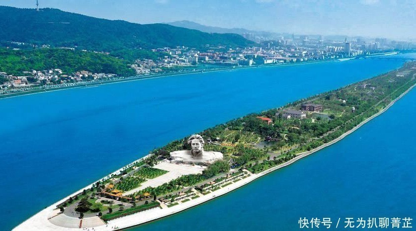 沁园春@主席除了《沁园春·雪》,还写过一首《沁园春》,同样横绝千古