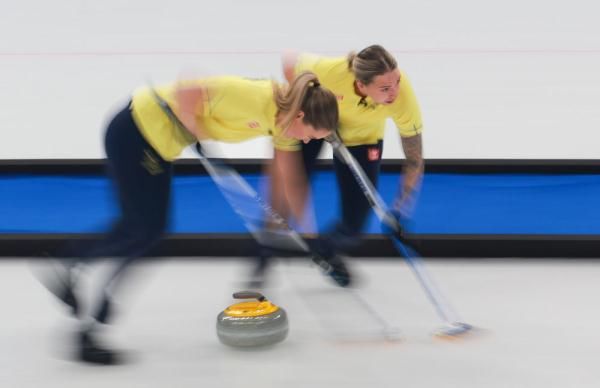 瑞典|北京冬奥会｜女子冰壶循环赛：瑞典队胜俄罗斯奥委会队