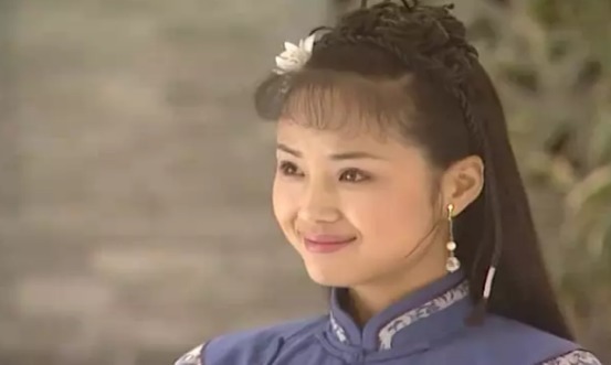 之间|康熙为什么以嫔的身份,安葬一个侍女,她和康熙有怎样的情缘