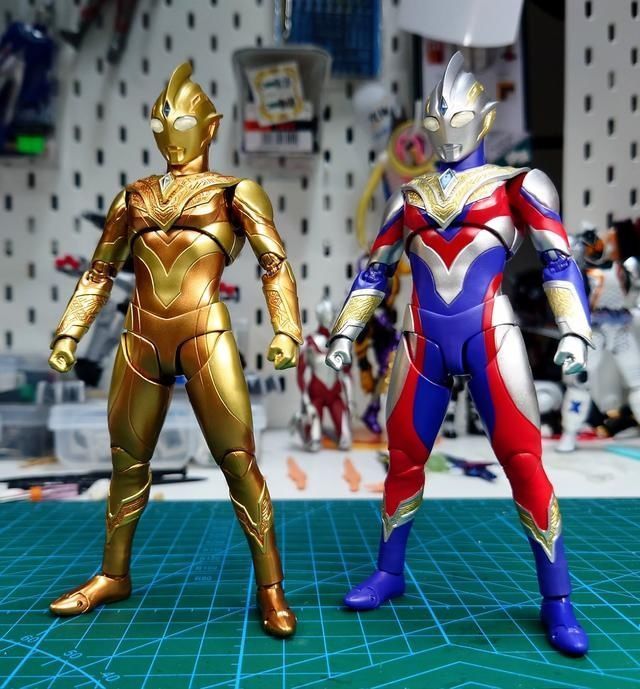 特利迦奥特曼|手工帝自改特利迦奥特曼手办 梦回平成时代的真闪耀特利迦奥特曼